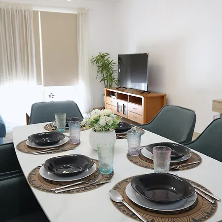 Elysia Park 14 - Modern 2br - Pool & Fitness- *