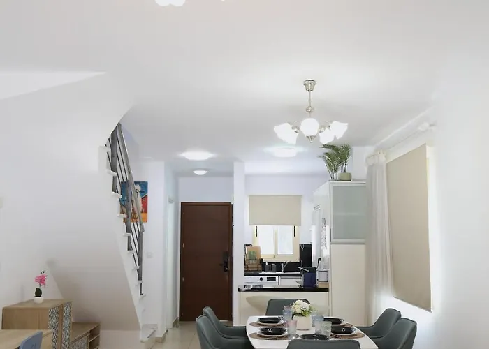 Feriehus Modern 2br In Elysia Park - Pool & Fitness Paphos