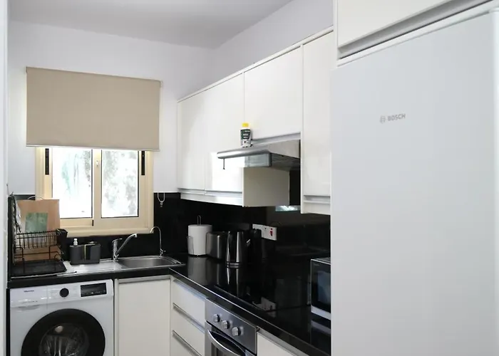 Holiday home Modern 2br In Elysia Park - Pool & Fitness