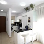 Elysia Park 14 - Modern 2br - Pool & Fitness- Feriehus *
