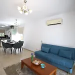Elysia Park 14 - Modern 2br - Pool & Fitness- Feriehus *