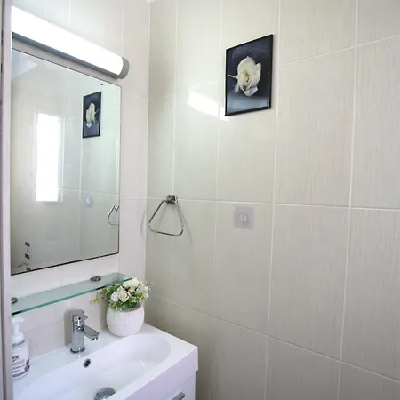 Elysia Park 14 - Modern 2br - Pool & Fitness- Dom wakacyjny